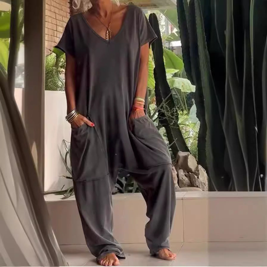 Dame casual jumpsuit med praktiske lommer og V-udskæring Stiila