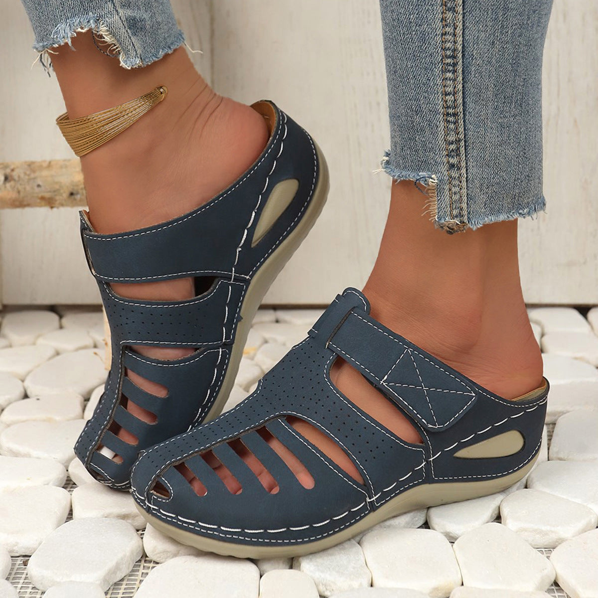 Dame Komfortable Sandaler med åndbare åbninger og justerbar rem Stilla
