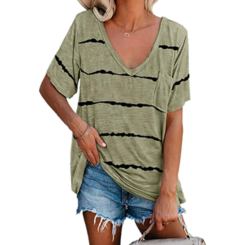 Dame V-hals T-shirt med fashionable stribemønster og brystlomme Stilla