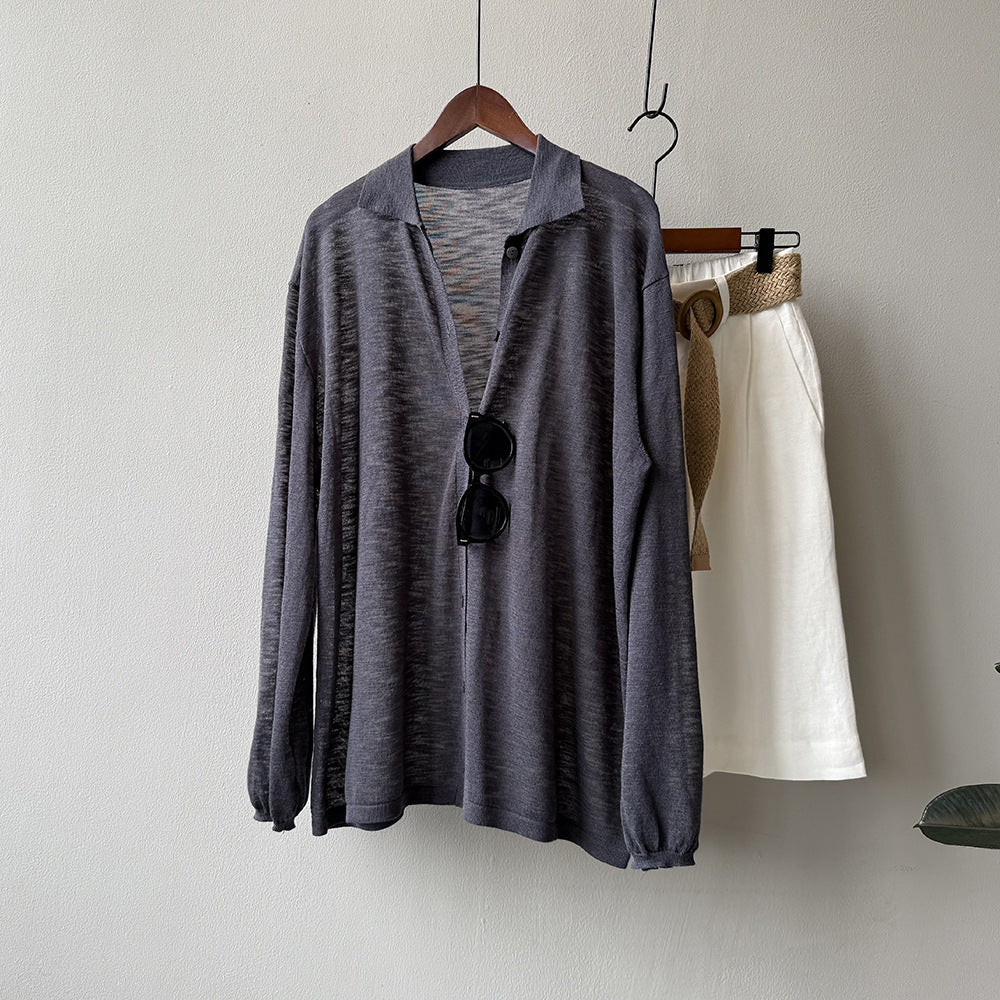 Dame afslappet skjorte med fashionabelt snit og detaljeknapliste Stilla