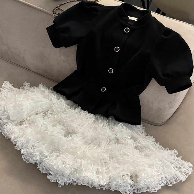 Dame Elegant kjole med flæsedesign og struktureret forside Stilla