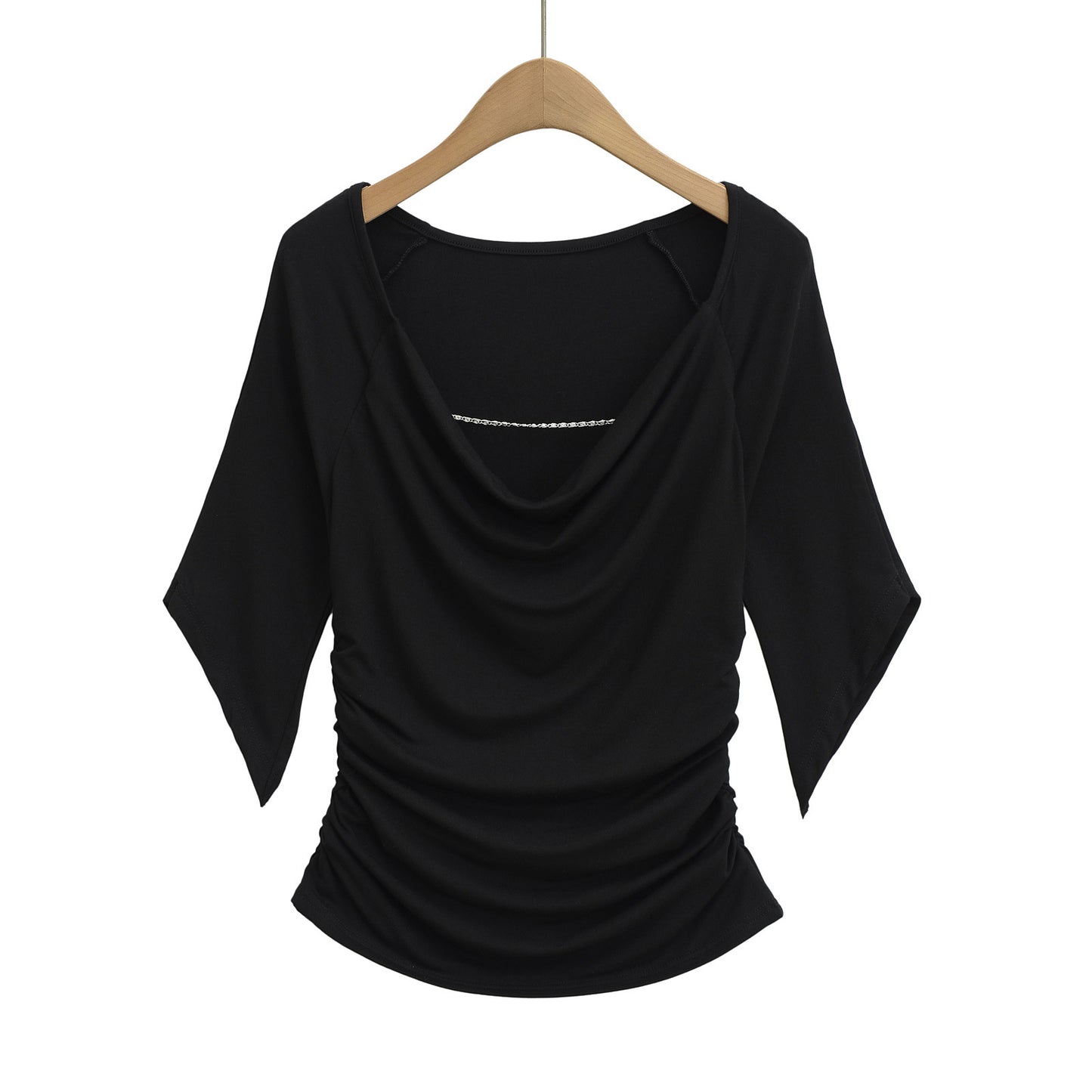 Dame drapeetop med blød V-udskæring og elegant rynkning Stilla