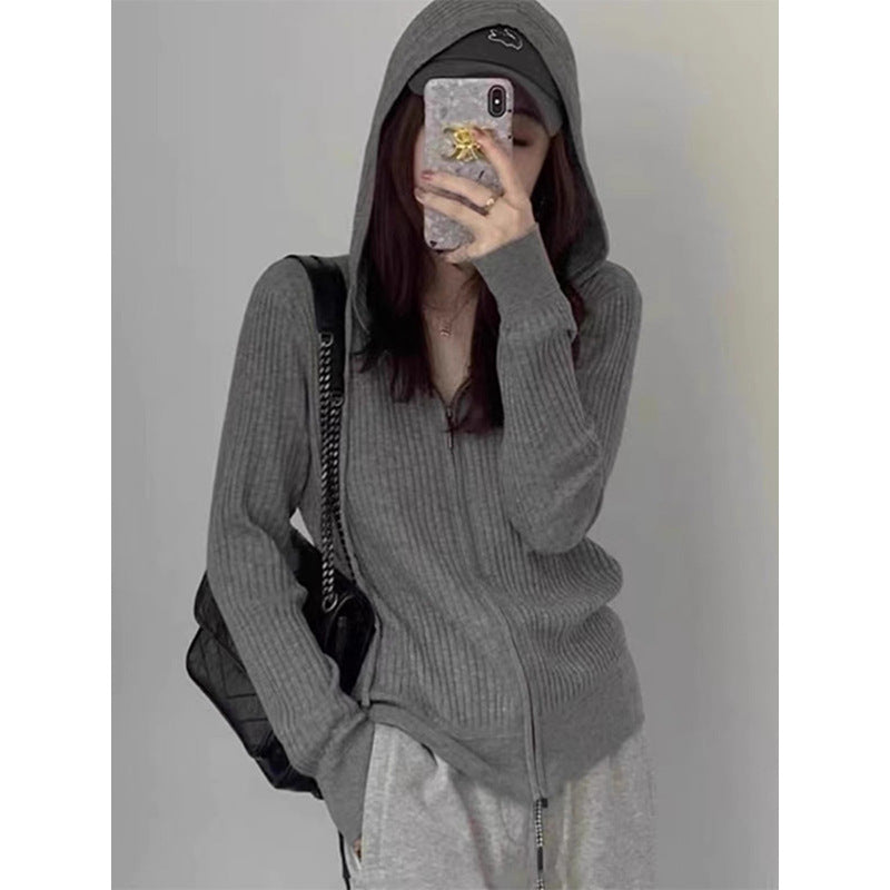 Dame afslappet strik hoodie med lynlås og ribstruktur Stilla