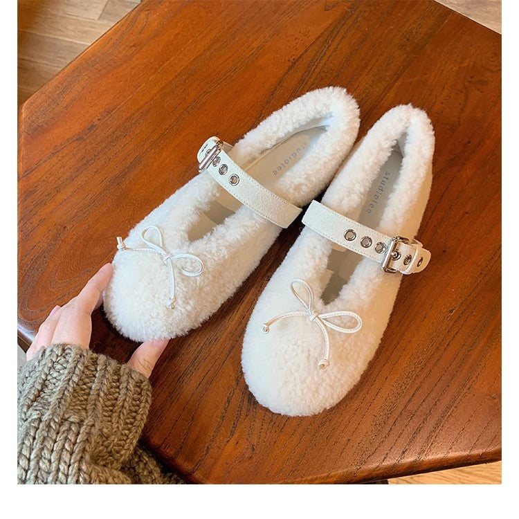 Dame hjemmesko i blød fleece med fashionable spænde detaljer Stilla