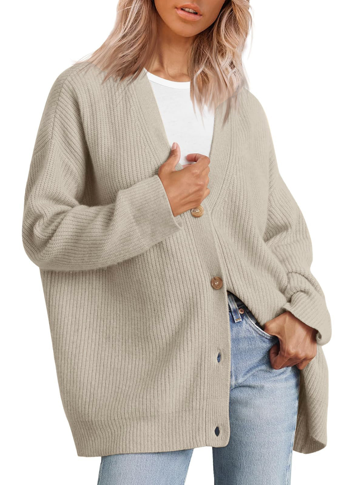 Dame strikjakke med oversized snit og knapdetaljer Stilla