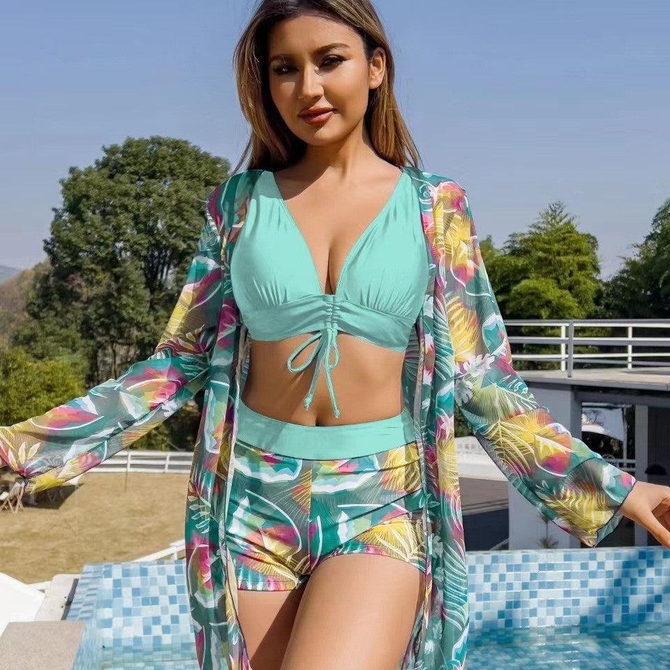 Dame Bikinisæt med afslappet Kimono og højtaljede Shorts Stilla
