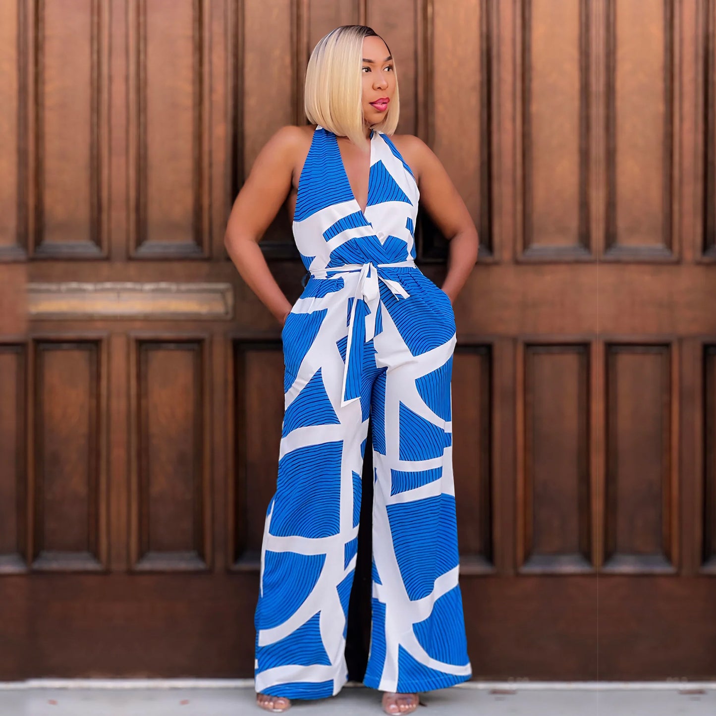 Dame Trendy Jumpsuit med dyb V-hals og bredt ben Stilla