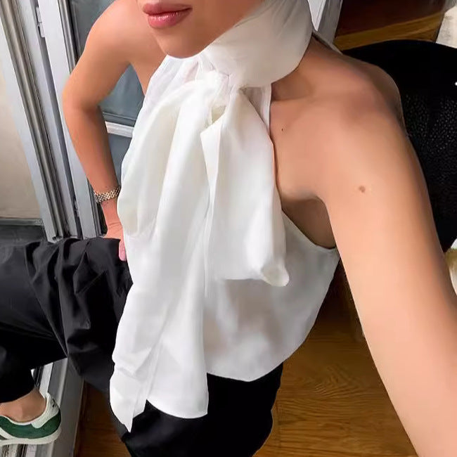 Dame blouse med smart sløjfe krave og elegant snit Stilla