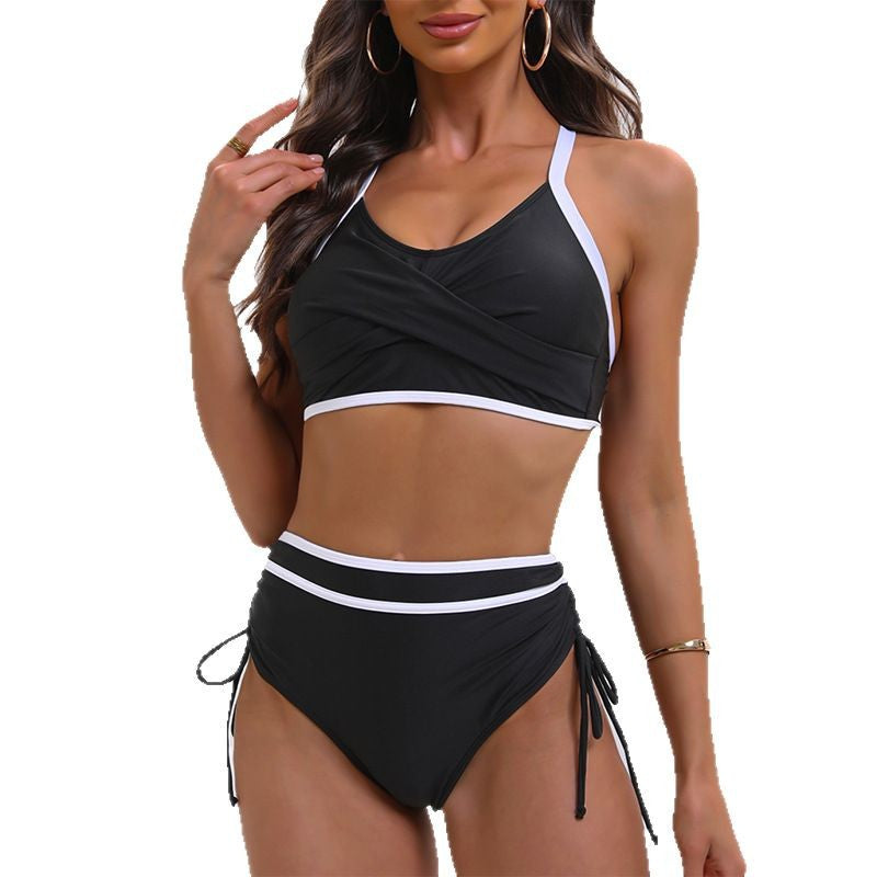 Dame Højskåret Bikini med justerbare stropper og moderne indpakningsdesign Stilla