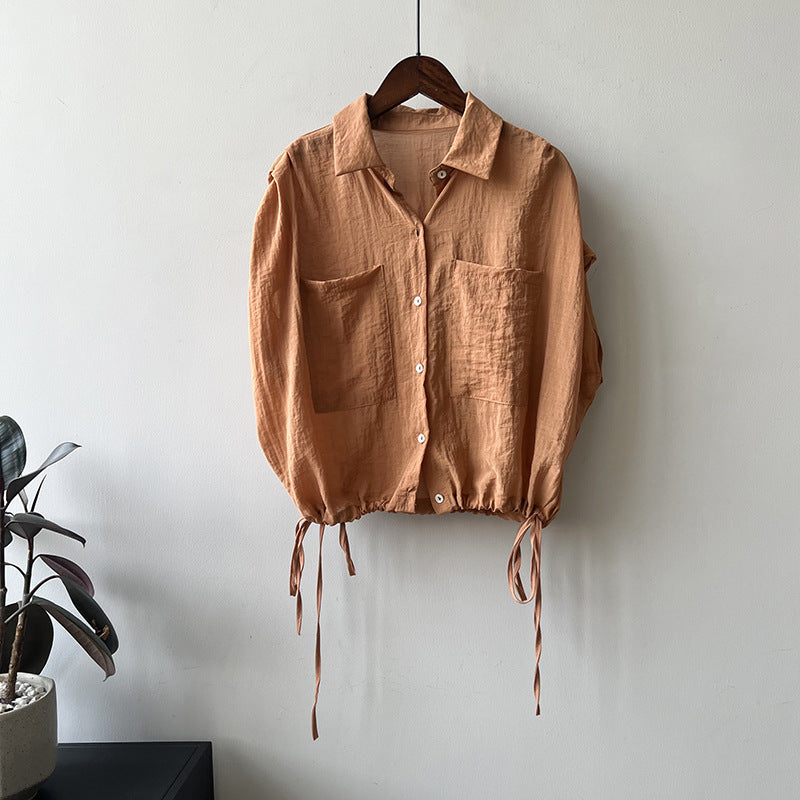 Dame afslappet bluse med justerbar talje og brystlommer Stilla