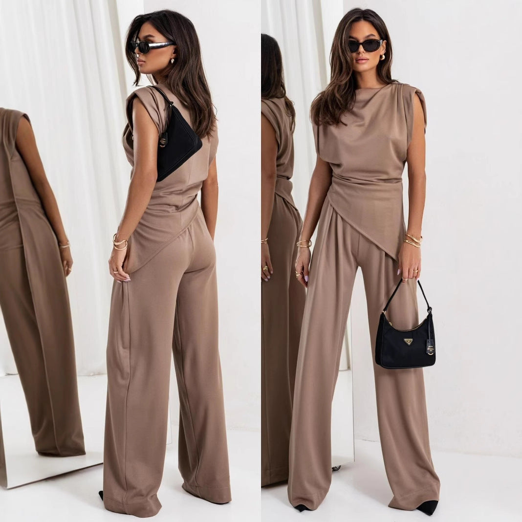 Dame elegant jumpsuit med asymmetrisk snit og draperet overdel Stiila