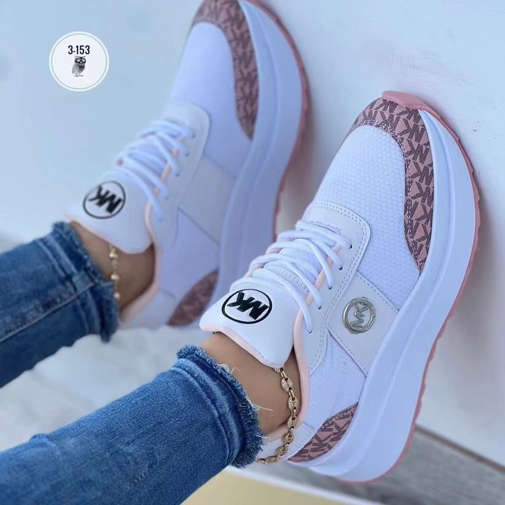 Dame Sneakers med luftig mesh-overflade og trendy plateau Stilla