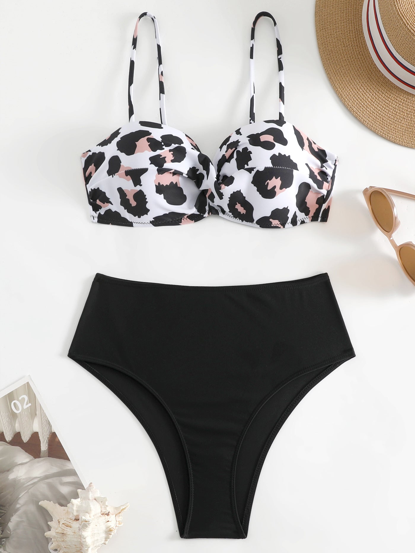 Dame bikini-sæt med formende push-up top og højtaljede trusser Stilla