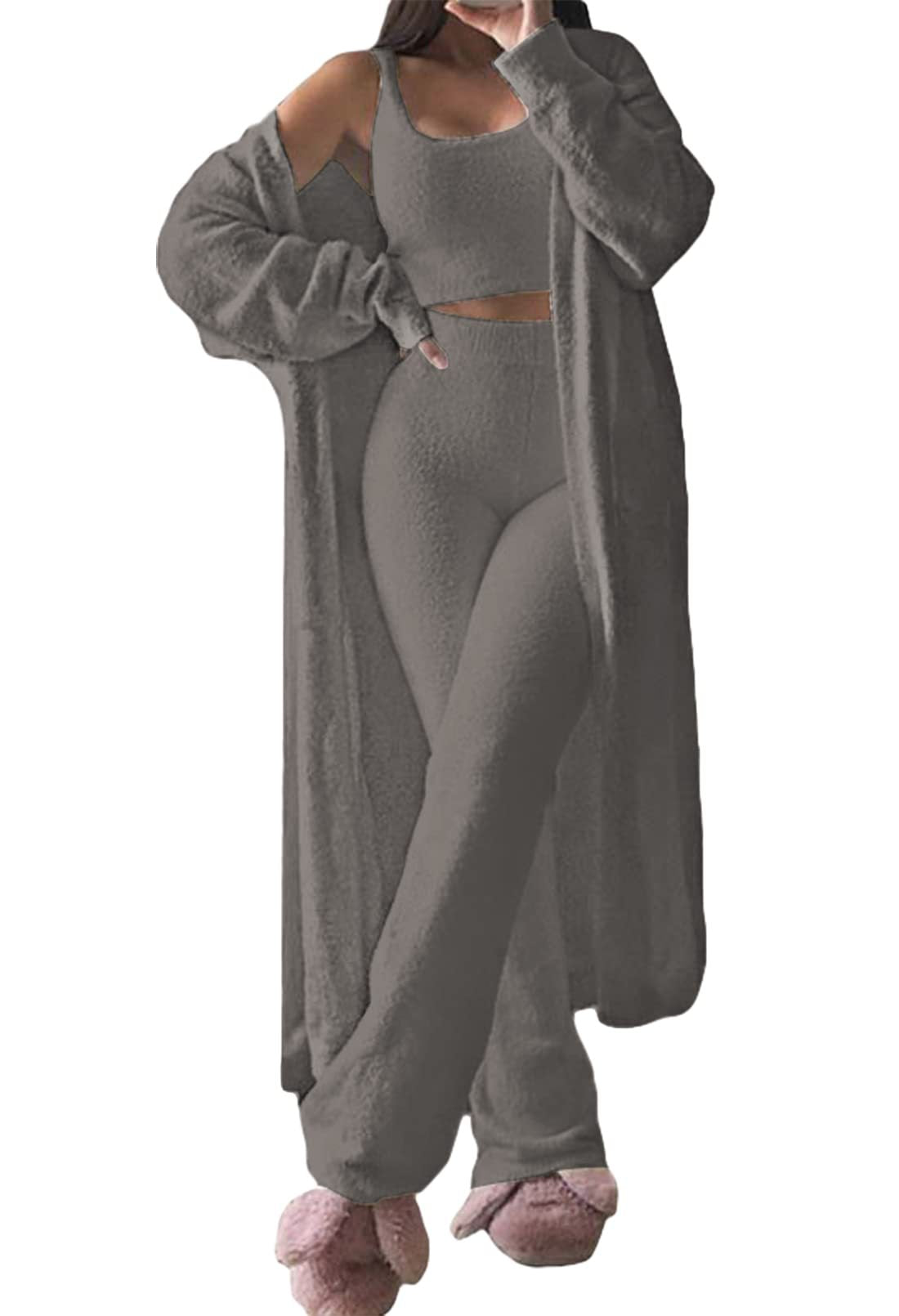 Dame komfortabel strik-loungewear-sæt med cardigan og dyb talje Stilla