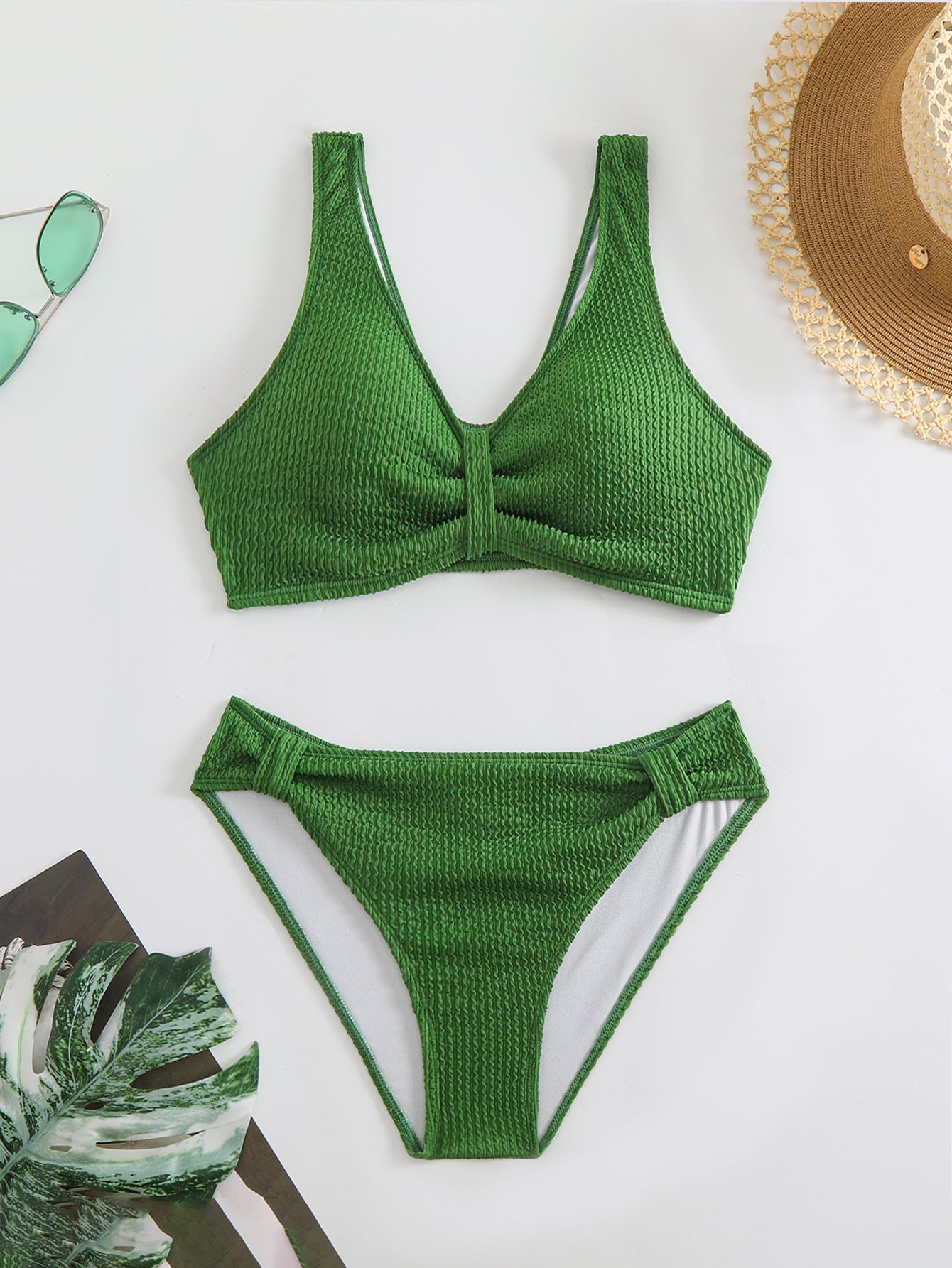 Dame bikini-sæt med smart knude-detail og høj skæring Stilla