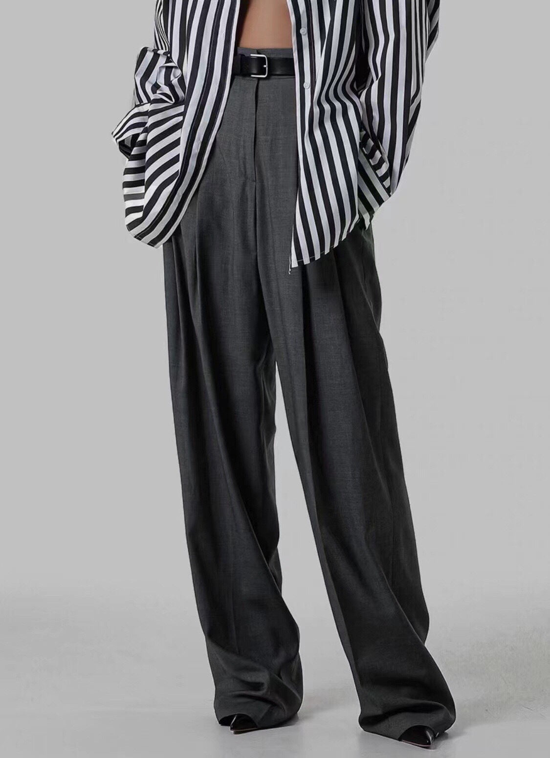 Dame elegant High-Waist plisserede bukser lavet af kvalitetsmateriale med behagelig pasform Stilla