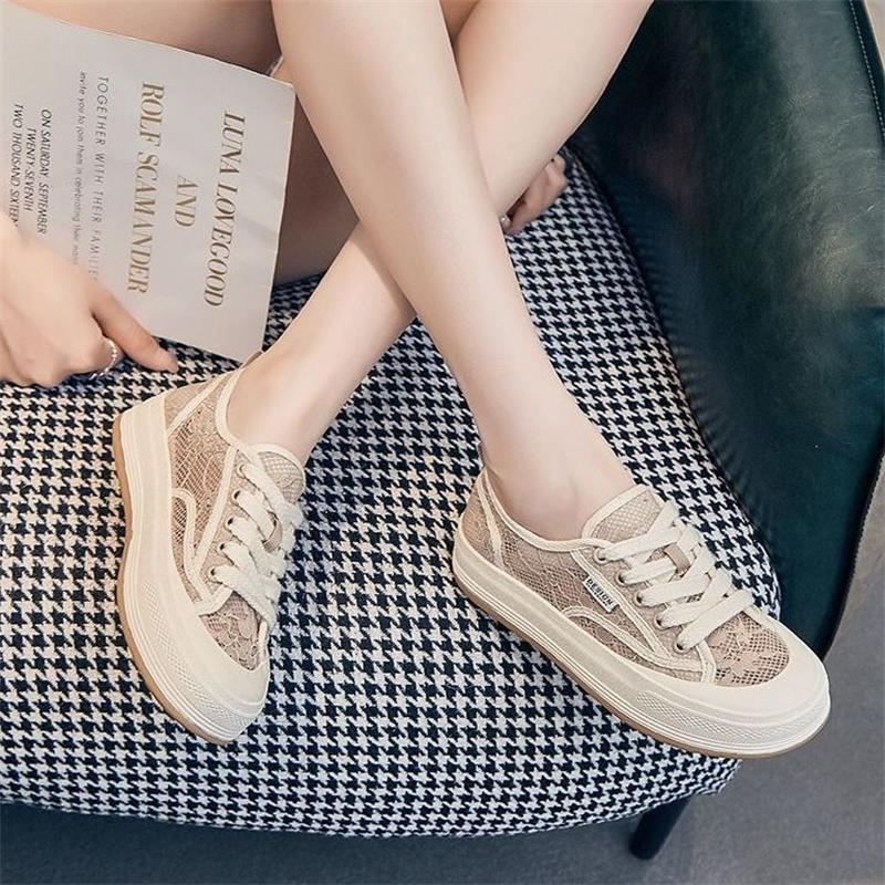Dame Comfortable Sneakers med åndbart overmateriale og optimal dæmpning Stilla