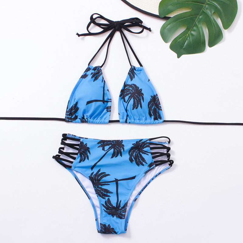 Dame triangel-bikini med stilfulde snore-detaljer og palmeprint Stilla