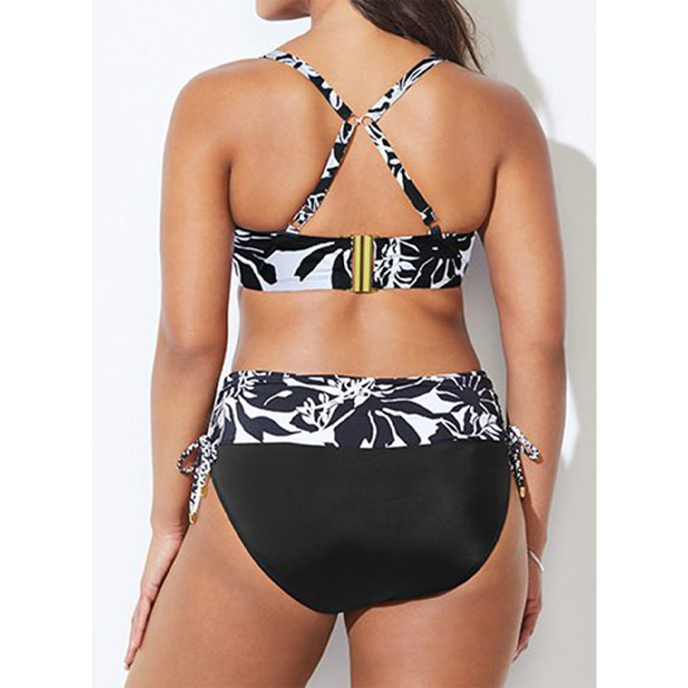 Damebikini med moderne rynke-design og justerbare stropper Stilla