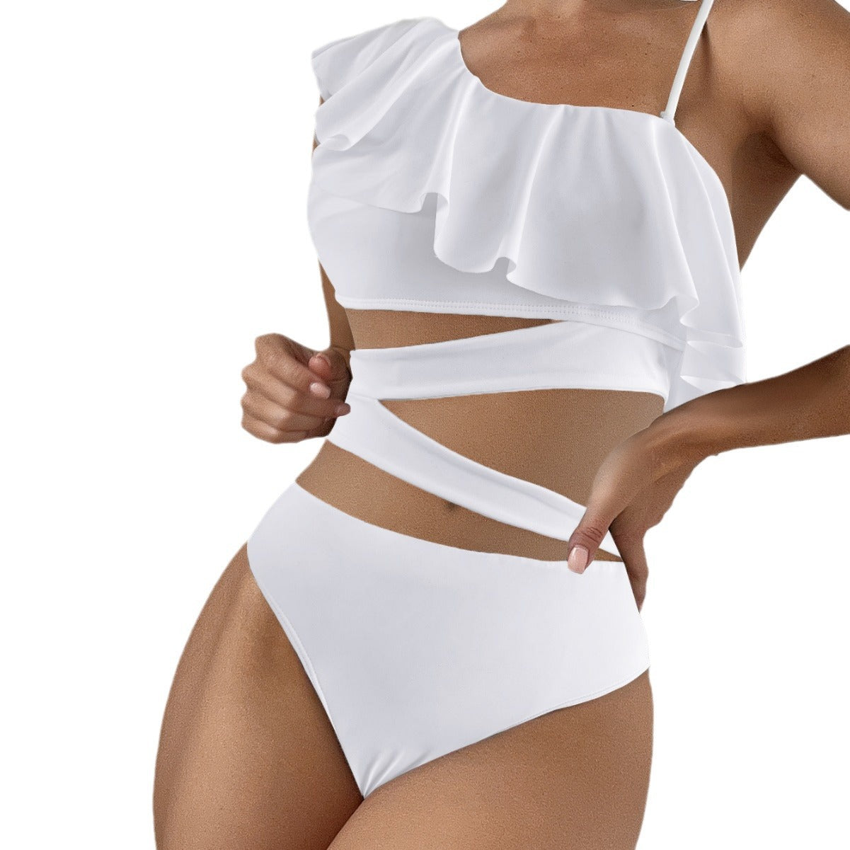Dame bikini sæt med asymmetrisk snit og elegant flæse Stilla