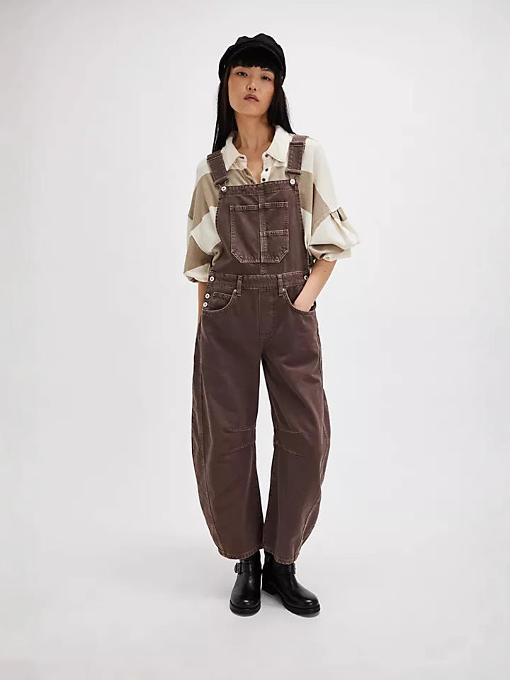 Dame jumpsuit i afslappet oversized stil med praktiske lommer og fashionable accenter Stilla