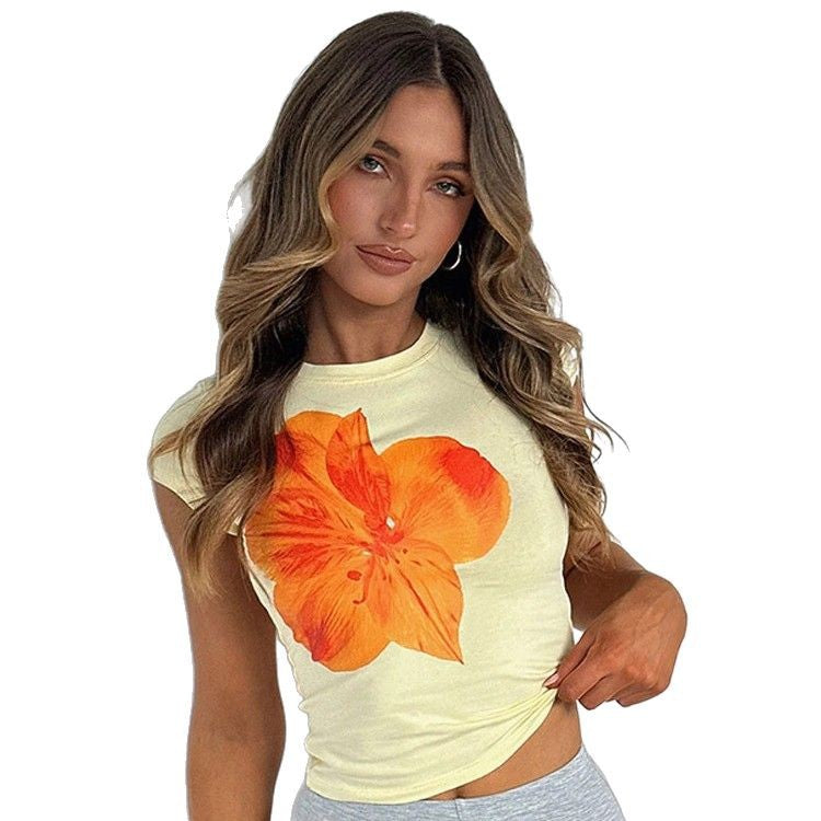 Dame Cropped T-Shirt med blomsterdesign Stilla