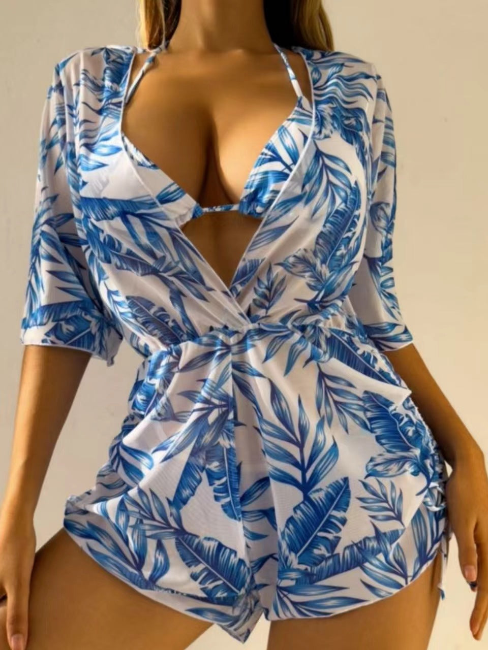 Dame bikini sæt med blomster overskjorte og romantiske detaljer Stilla