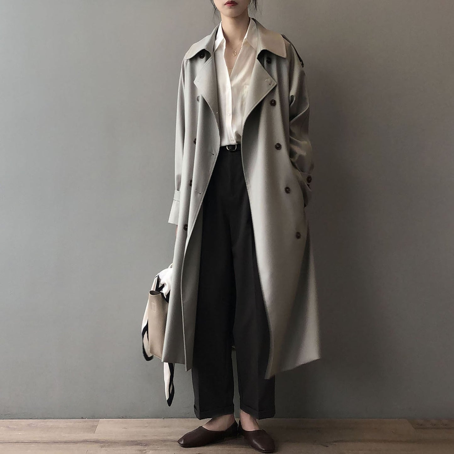 Stilla | Moderne Trenchcoat Med Dobbelt Knapliste Til Damer