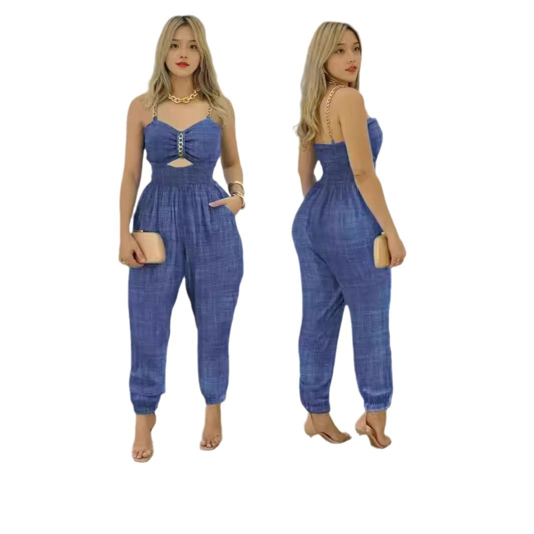 Dame jumpsuit med særlige cut-out-detaljer og elegante stropper Stilla