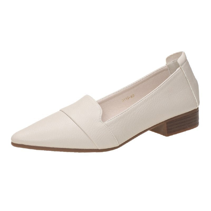 Dame spidse lav blokhæl-mules med elegant rem-design Stilla