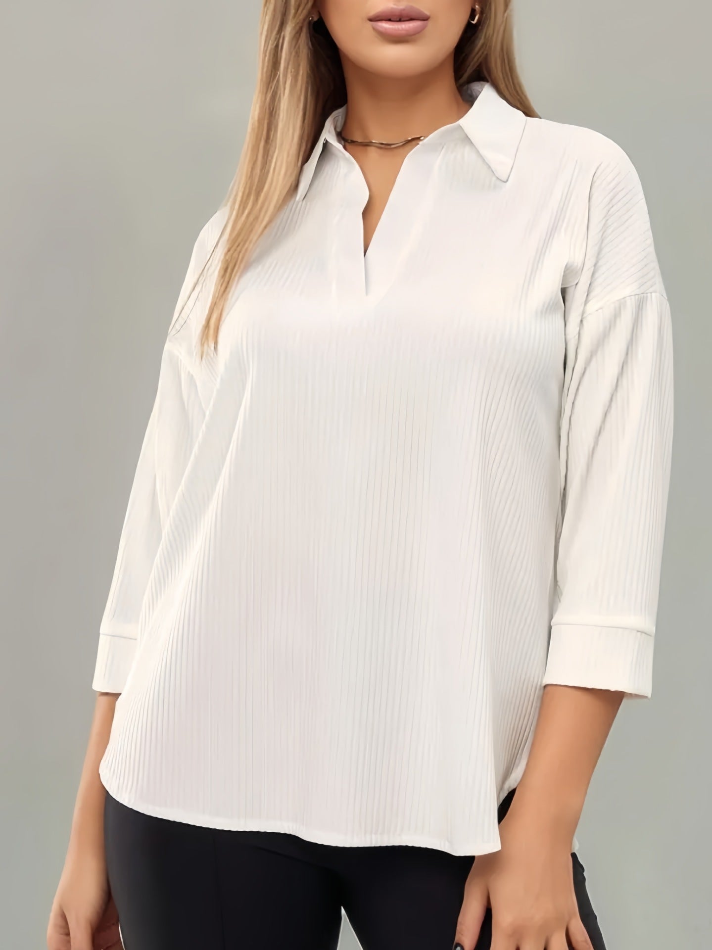 Dame Elegant Bluse med flot Krave og fine Ribbestruktur Detaljer Stilla