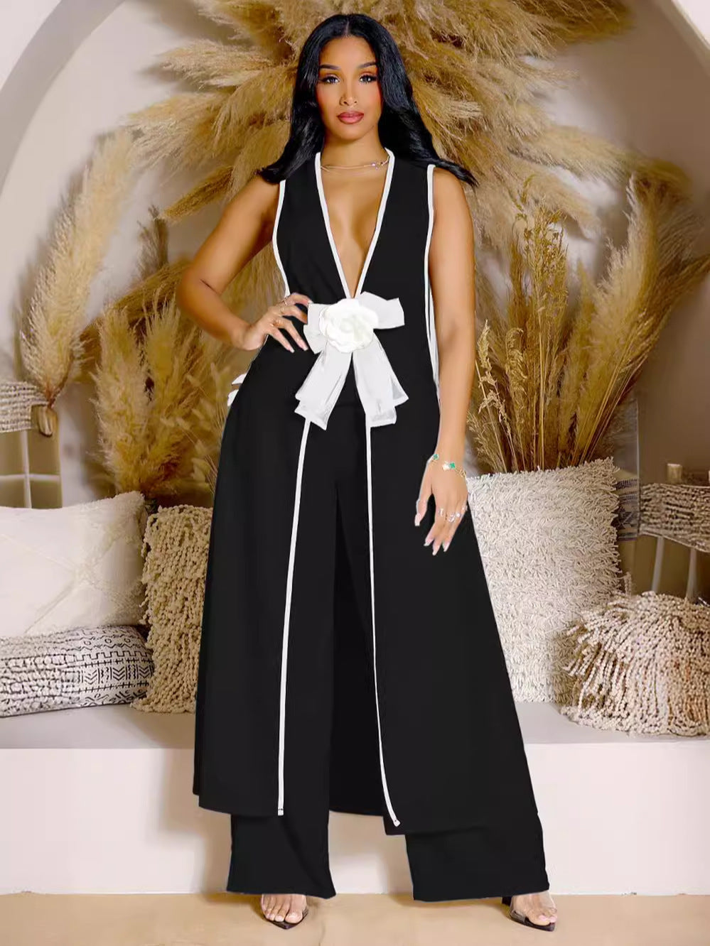 Dame elegant jumpsuit med dyb V-udskæring og sidelæg Stilla