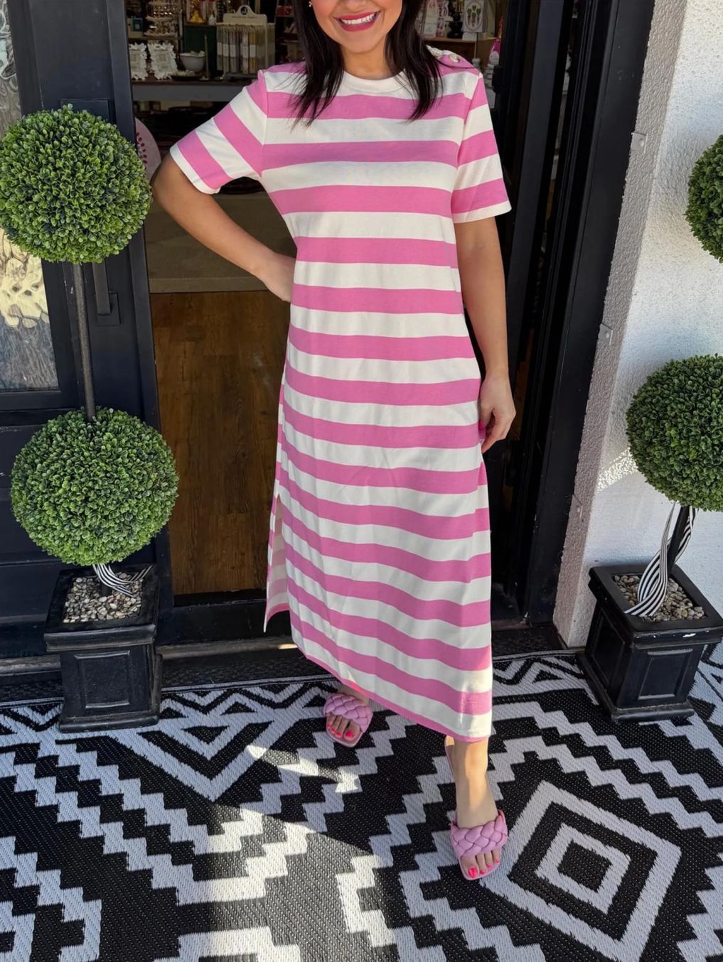 Dame afslappet maxikjole lavet af blød flydende bomuldsstof med stribemønster Stilla