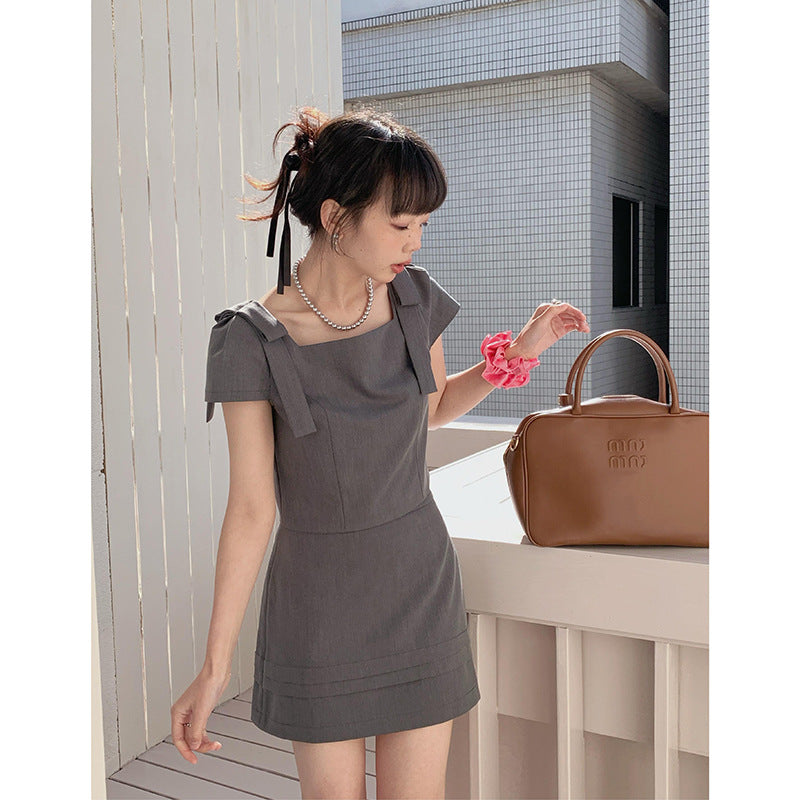 Dame elegant A-linie kjole med firkantet halsudskæring og dekorative sløjfer Stilla