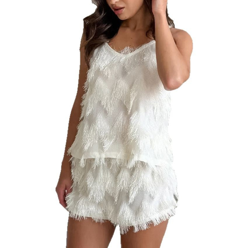 Dame afslappet rundsæt lavet af fint, frynset materiale med justerbare stropper Stilla