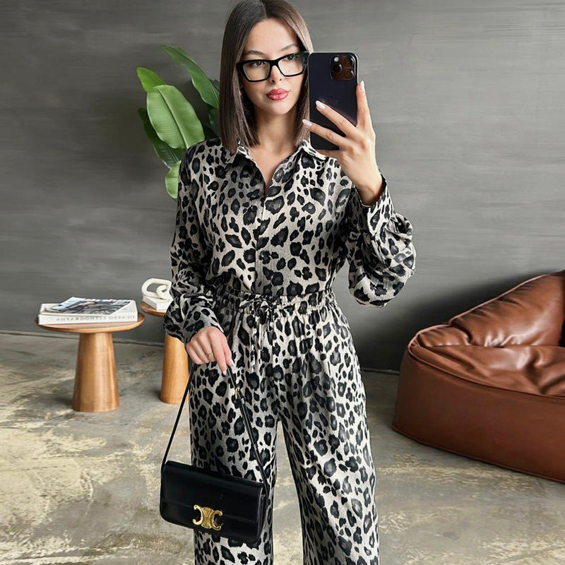 Dame Mønstret Jumpsuit med elegant Bindebælte Stilla