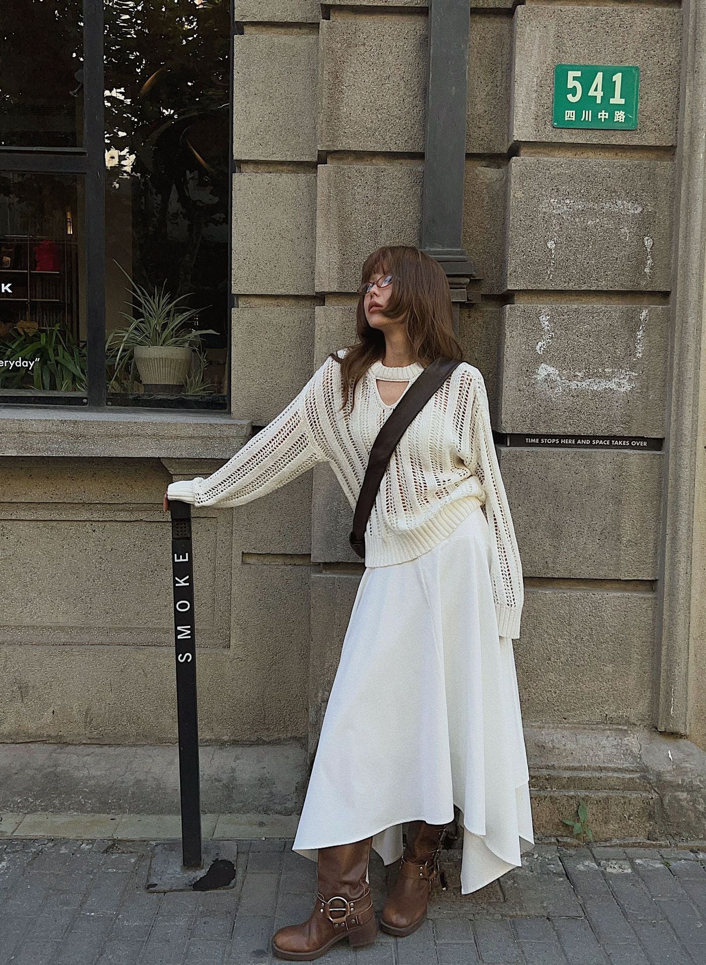 Dame afslappet oversized strikpullover med bølgemønster og fashionable udskæring Stilla