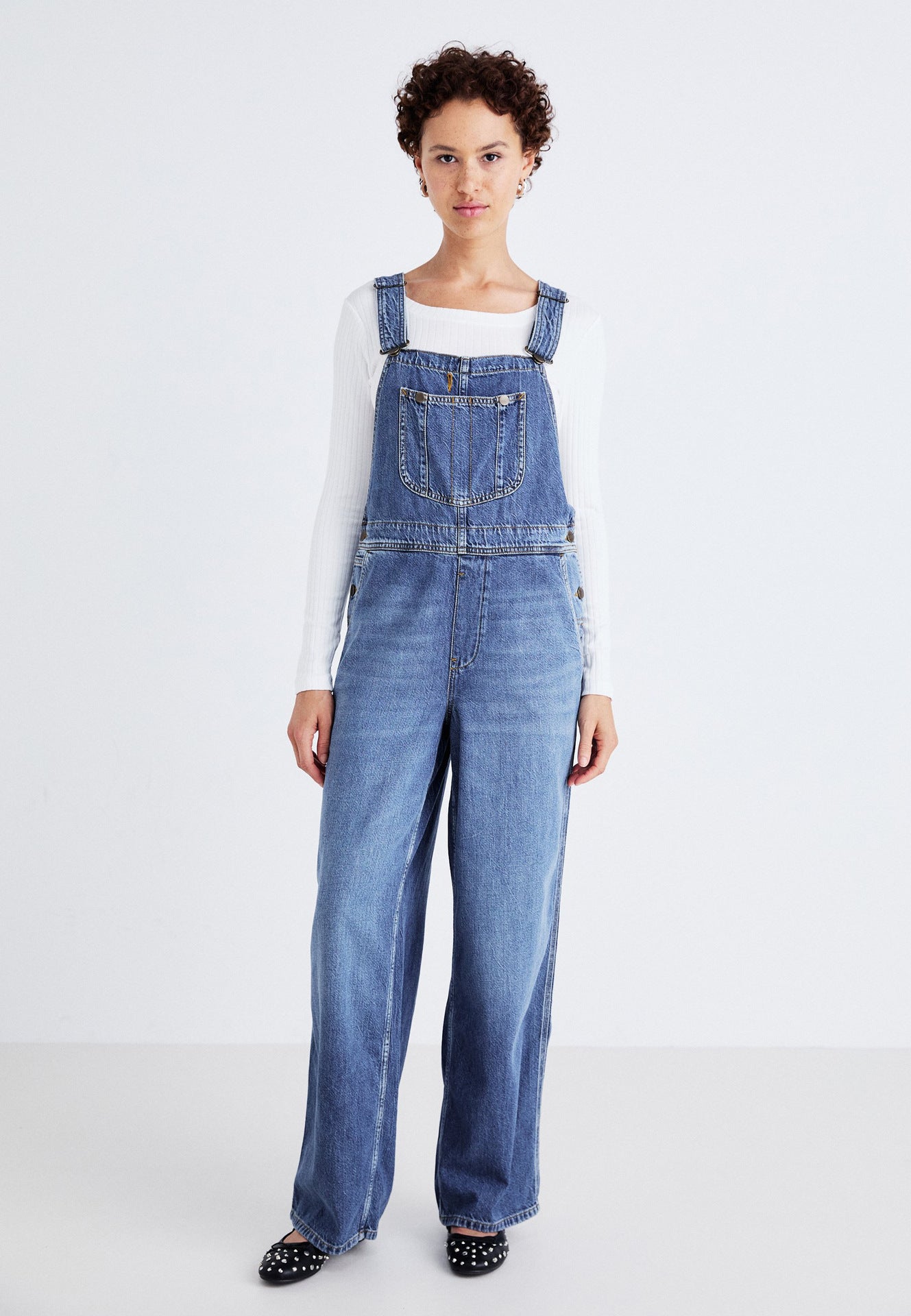 Dame afslappet denim overalls med funktionelle lommer og bredt ben Stilla