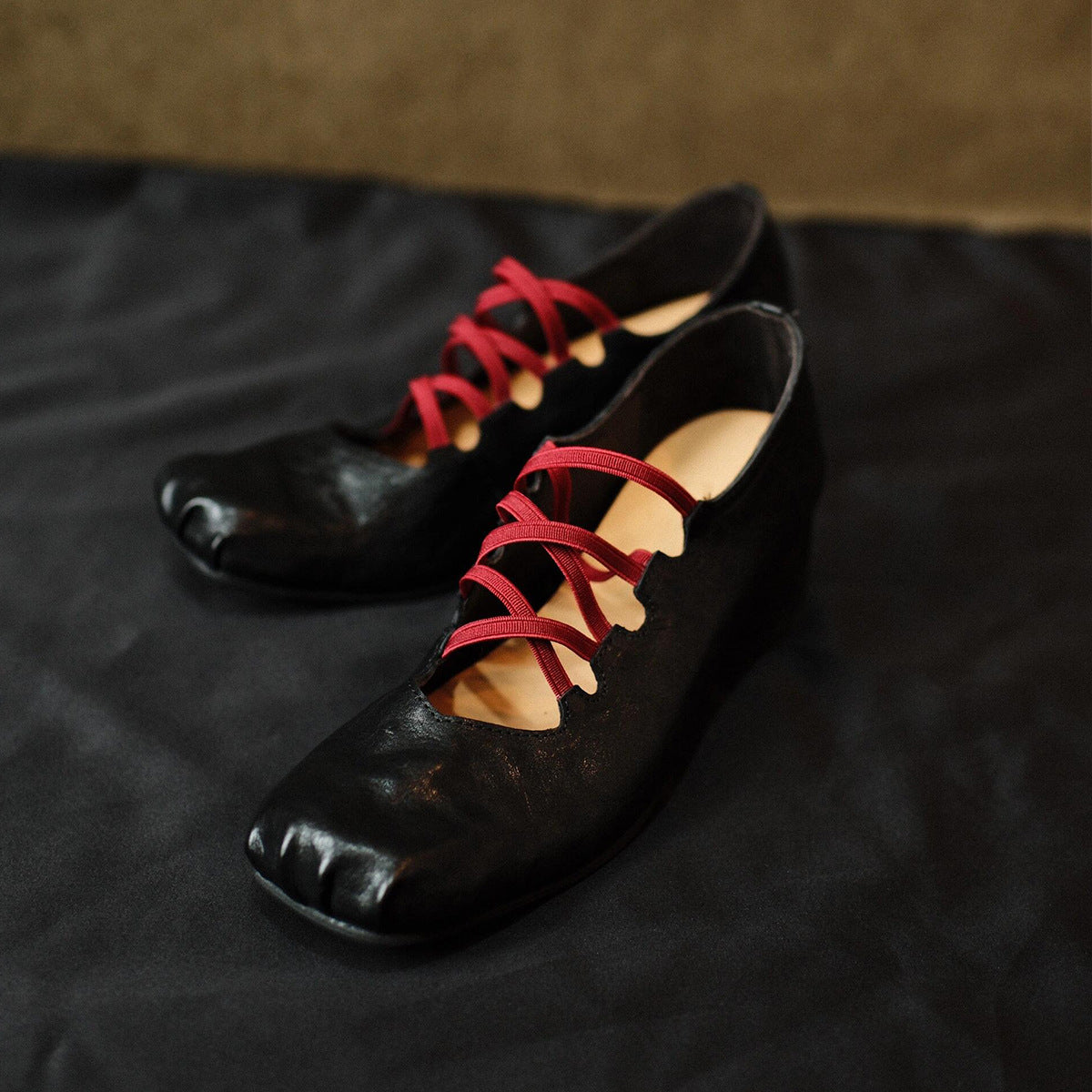 Femme Unique Cutout Design Mary Jane Hæle Stilla