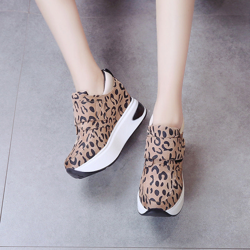 Dame elegante sneakers med velcro og trendy leopardmønster Stilla