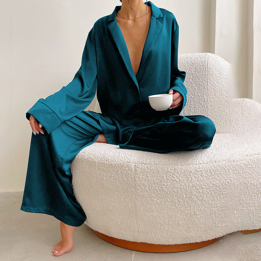 Dame Satin Pyjama-sæt med elegant V-udskæring og brede ben Stilla