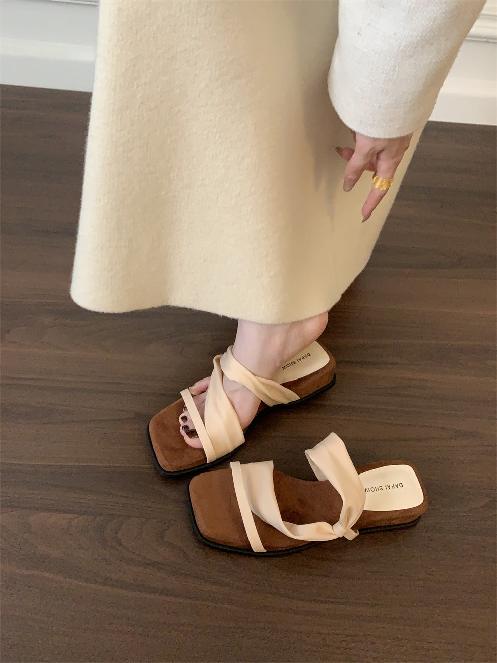 Dame Krydsbånd Slip-On Sandaler Stilla