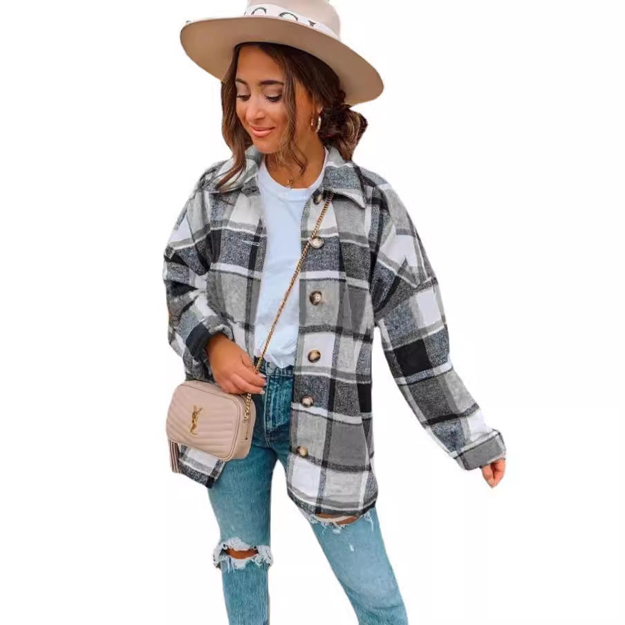 Dame skjorte i ternet look med knaplukning Stilla