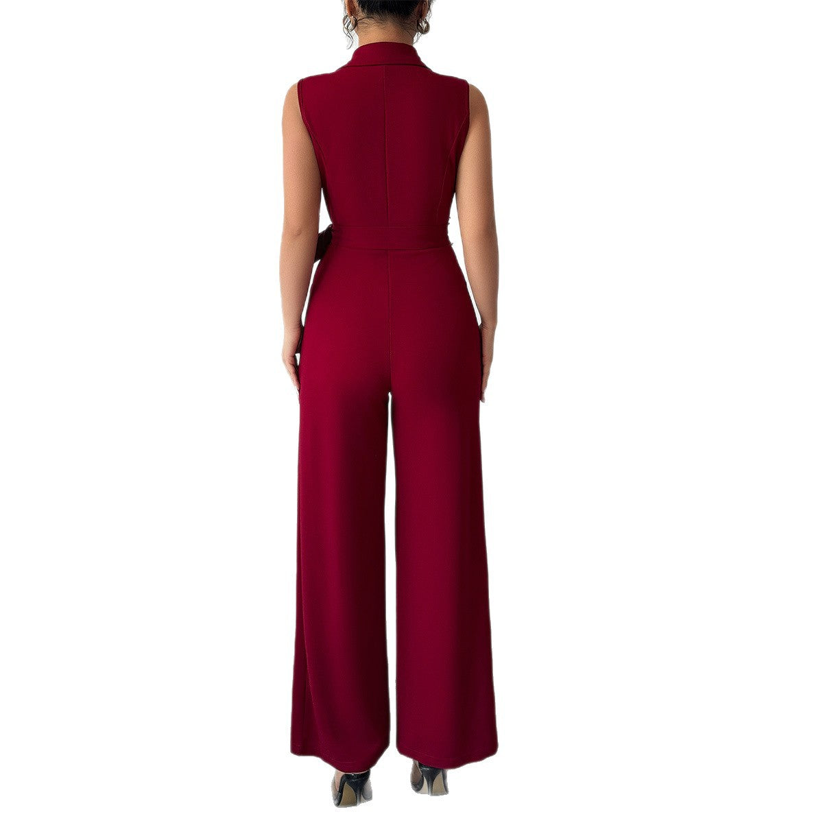 Dame elegant jumpsuit med indpakningsdesign og bred pasform Stilla