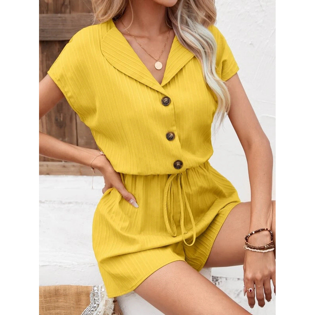 Dame jumpsuit med elegant snit og modiske knapdetaljer Stilla