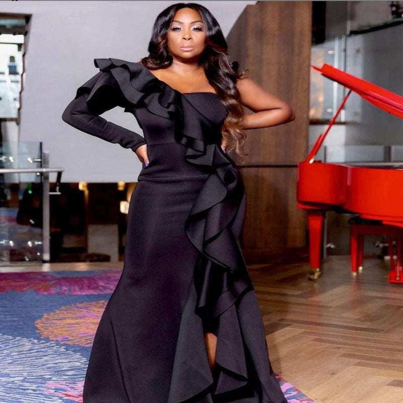 Dame Elegant aftenkjole med flæse og asymmetrisk snit Stilla