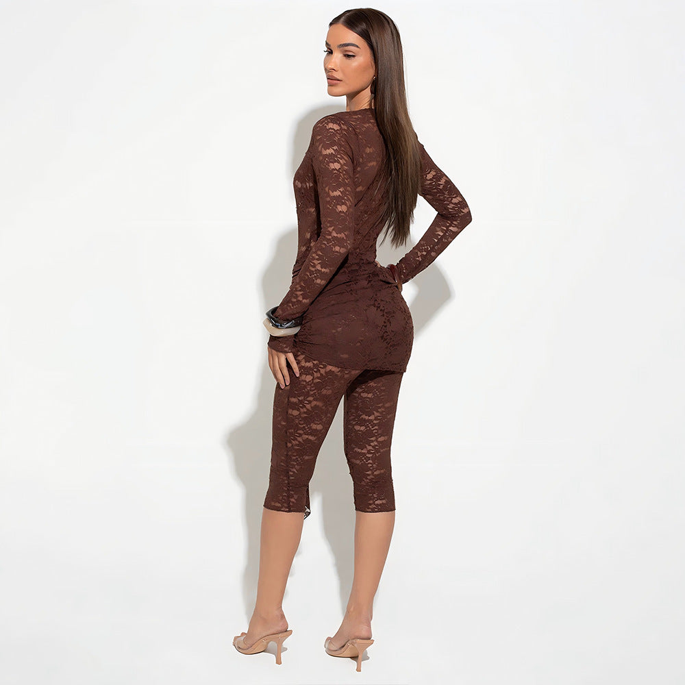 Dame sexet jumpsuit i spids med dyb V-udskæring og taljebælte Stilla