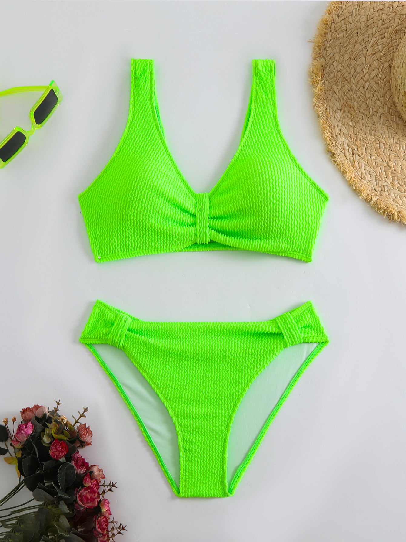 Dame bikini-sæt med smart knude-detail og høj skæring Stilla