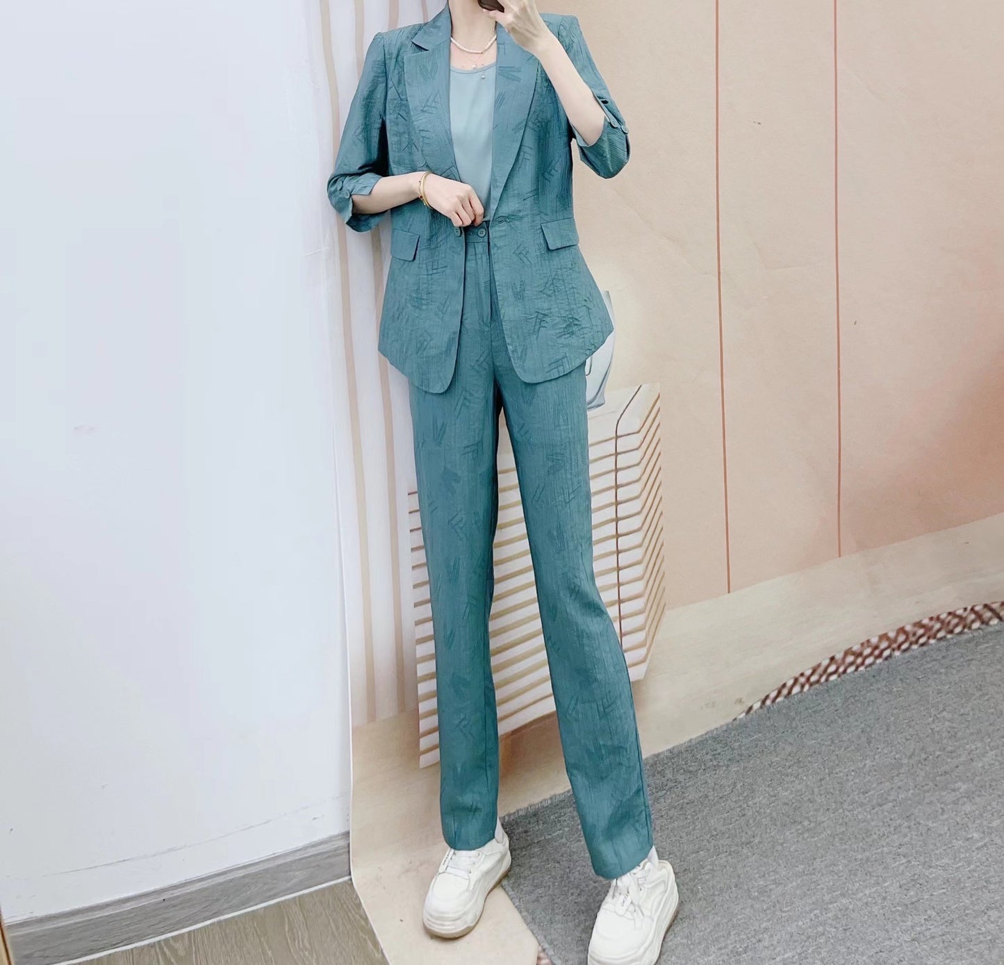 Dame Elegant Blazer-Bukser-Sæt med struktureret stof og moderigtig snit Stilla