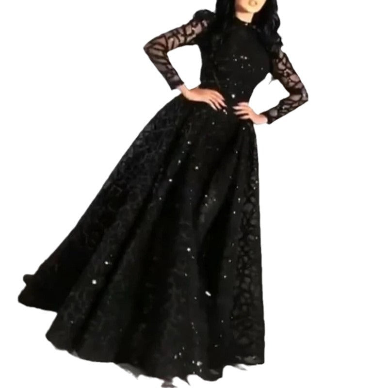 Dame Elegant aftenkjole med fin spids- og palietapplikation Stilla